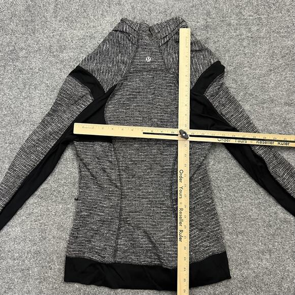 Lululemon Jacket Womens 8 Gray Black Full Zip Asymmetrical Athleisure Thumbholes - Picture 10 of 12